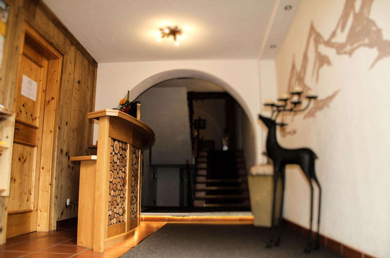 Hotel Garni Apart Elfriede Fiss Bagian luar foto